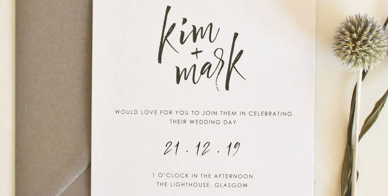 Minimalist style invites