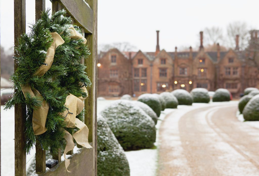 Hosting a festive afternoon tea xmas gates 2